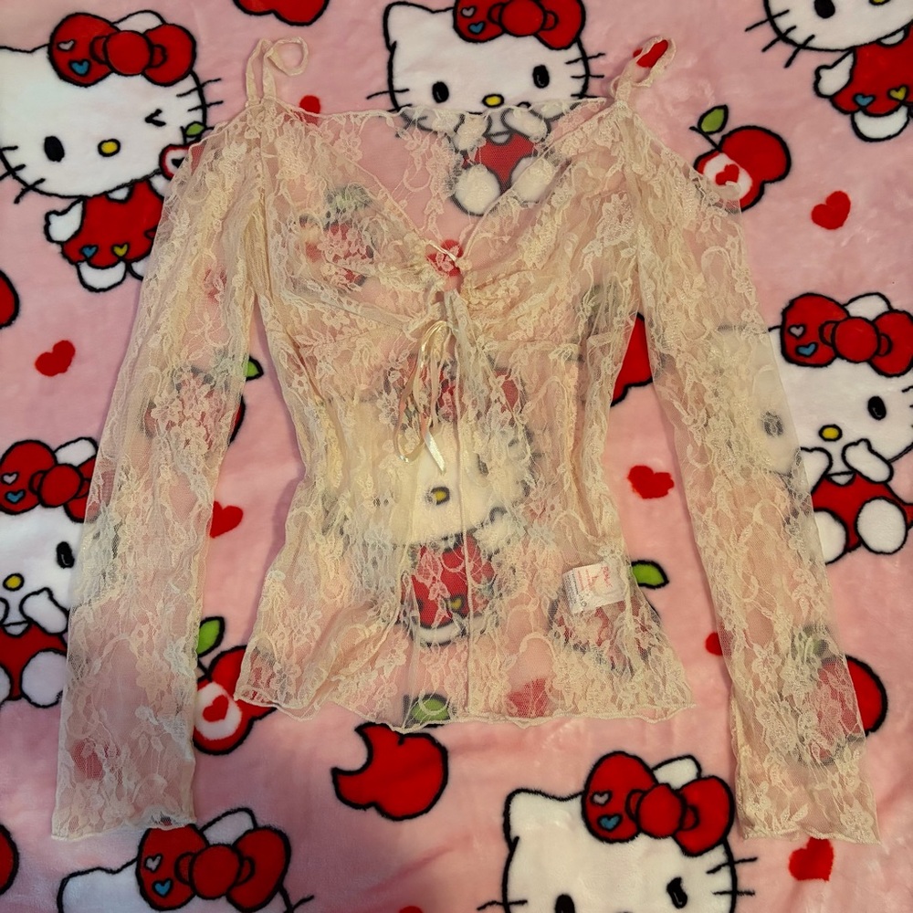 SHEIN/ROMWE Beige Lacy Top Size L